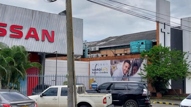 Concesionario carros usados Nissan Cali Paso Ancho