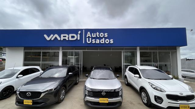 Nueva sede del concesionario de carros usados en Pereira de Vardí Autos Usados 